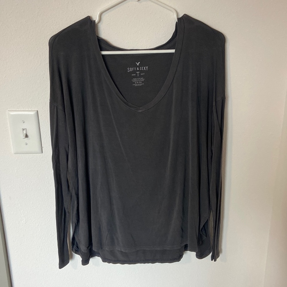 American Eagle soft & sexy T